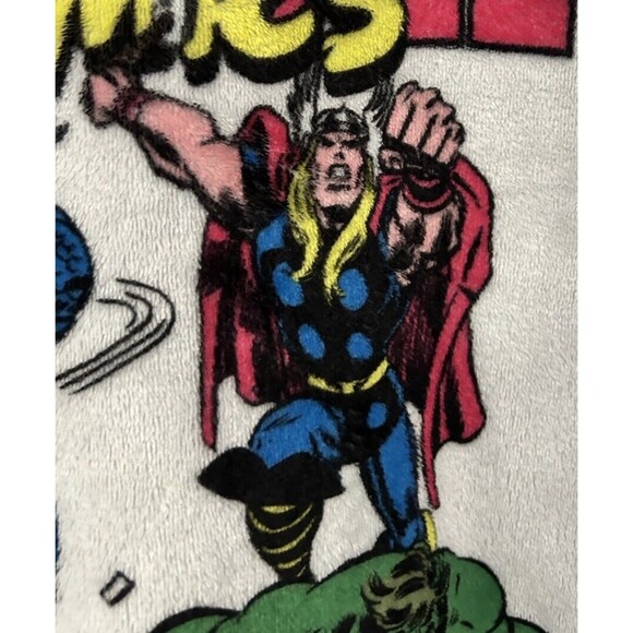 Marvel Womens L White Fleece SOFT Sweater Iron Man, Hulk, Thor & Captain America - Picture 6 of 11